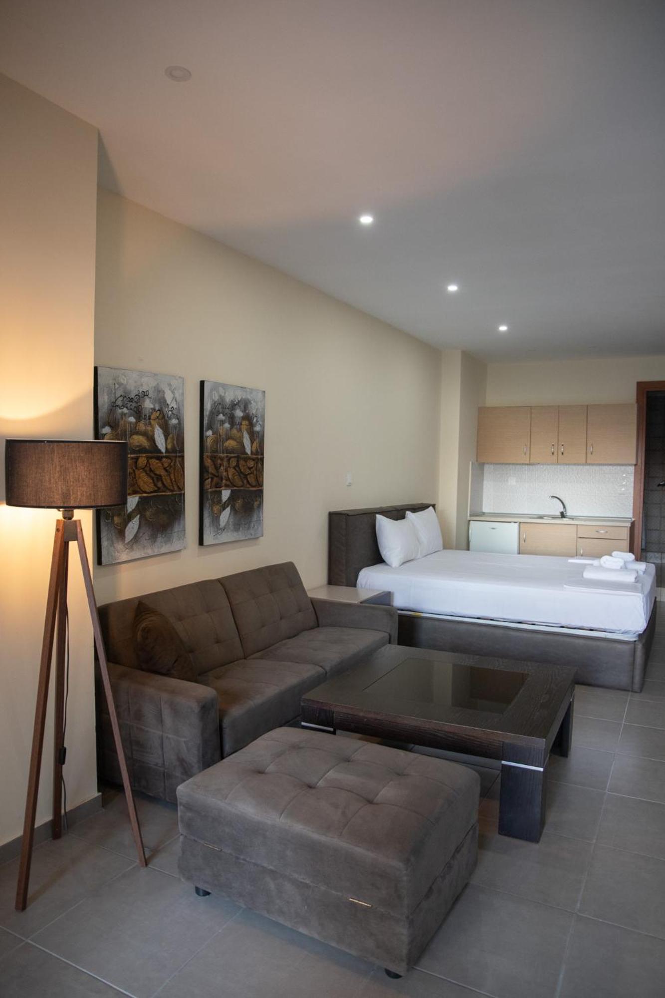 Sunset Inn كريوبيجي المظهر الخارجي الصورة